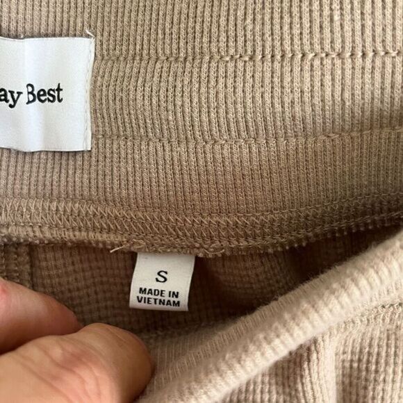 Aritzia Sunday Best Waffle Knit Flare Pant Size S Beige Pull-On Lounge Everyday - Picture 6 of 13